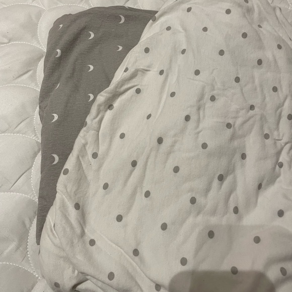 Two Pack Crib Sheets - Picture 2 of 2